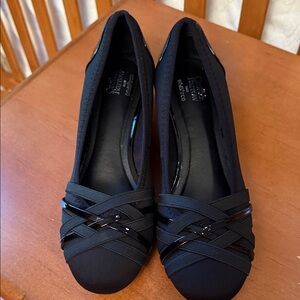 Croft and Barrow Adorable Back Shoes size 9 never worn